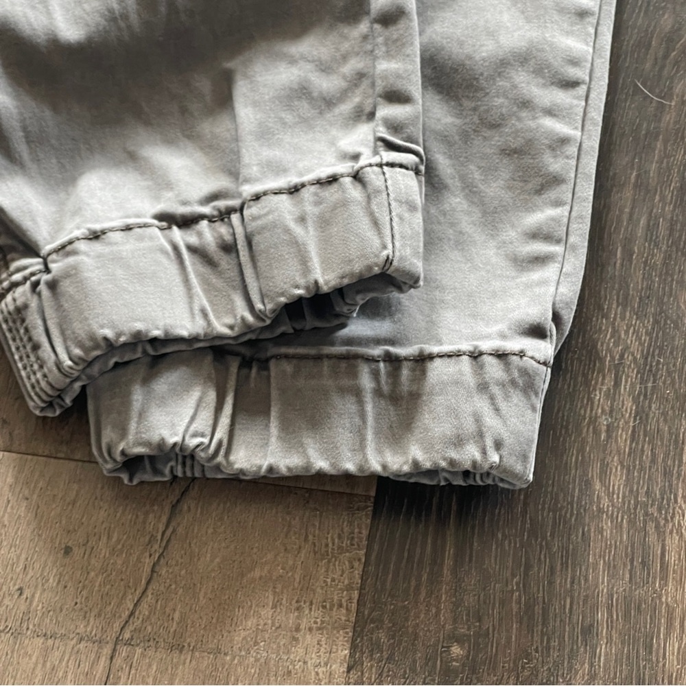 Men’s Silver Jogger Ash Brown Colored Size Large - Picture 14 of 14